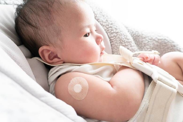 Vacina de 6 meses: quais são, reações e onde tomar